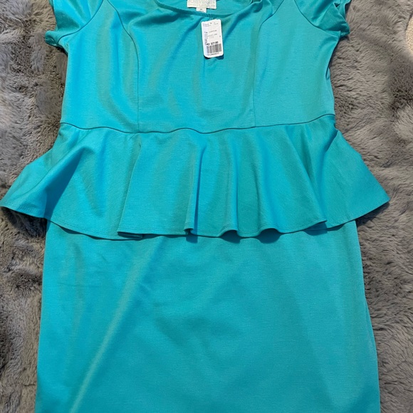 Turquoise body con dress with peplum middle - Picture 2 of 16